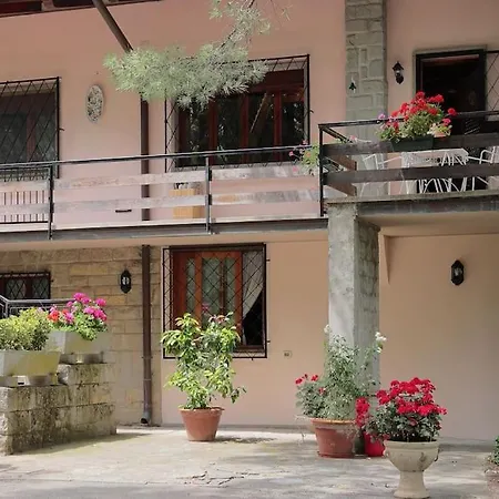 La Barca Nel Frutteto Natura E Relax In Collina Apartamento Lagune
