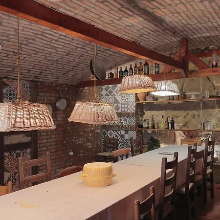 La Barca Nel Frutteto Natura E Relax In Collina