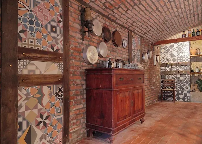 La Barca Nel Frutteto Natura E Relax In Collina